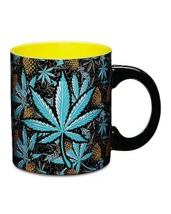 Brand new ⌛ Pineapple Leaf Coffee Mug - 20 oz. ????